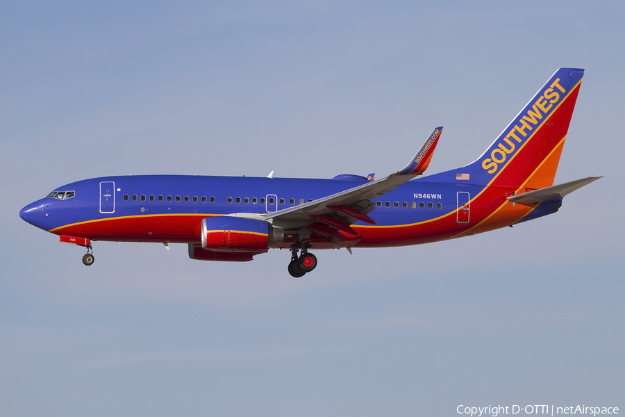 Southwest Airlines Boeing 737-7H4 (N946WN) | Photo 425737