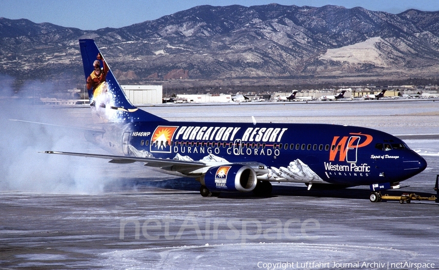 Western Pacific Airlines Boeing 737-317 (N946WP) | Photo 412846