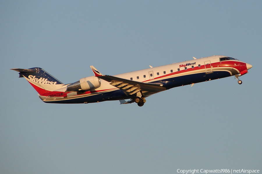 SkyWest Airlines Bombardier CRJ-200LR (N947SW) | Photo 558509