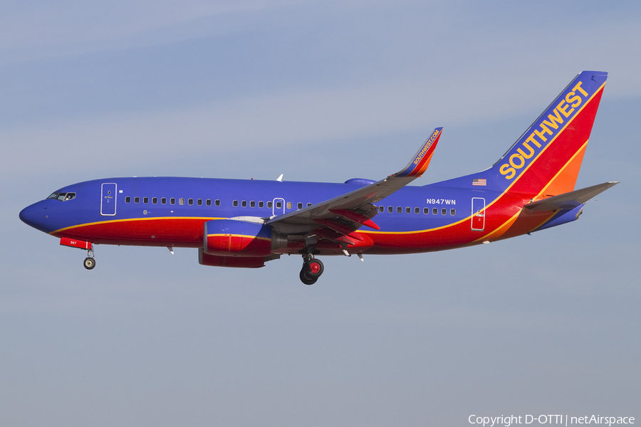 Southwest Airlines Boeing 737-7H4 (N947WN) | Photo 425375