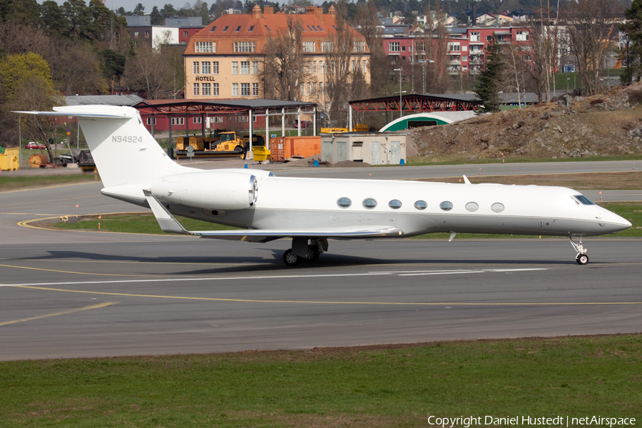 Executive Jet Management Gulfstream G-V-SP (G550) (N94924) | Photo 529290