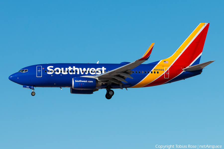 Southwest Airlines Boeing 737-7H4 (N949WN) | Photo 277844