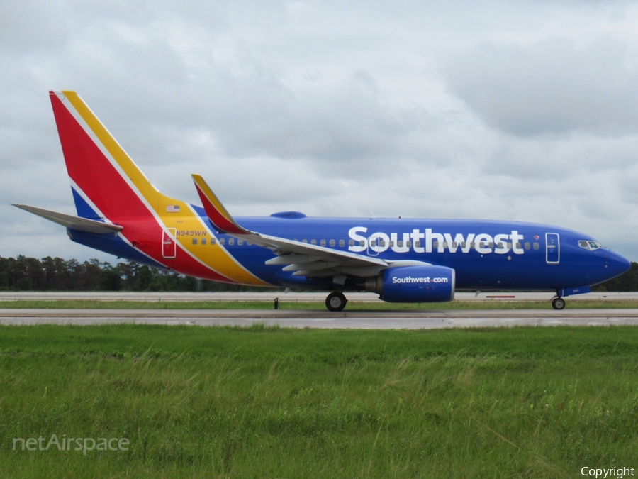 Southwest Airlines Boeing 737-7H4 (N949WN) | Photo 410704