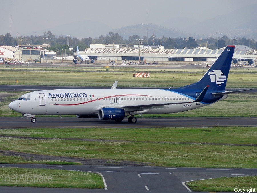 AeroMexico Boeing 737-852 (N950AM) | Photo 55524