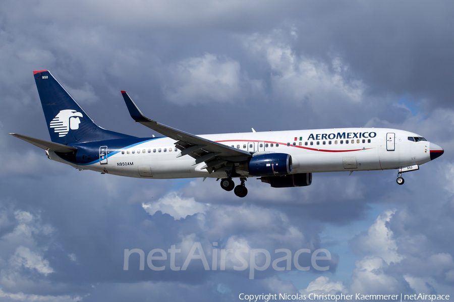 AeroMexico Boeing 737-852 (N950AM) | Photo 122231
