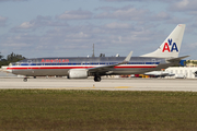 American Airlines Boeing 737-823 (N950AN) at  Miami - International, United States