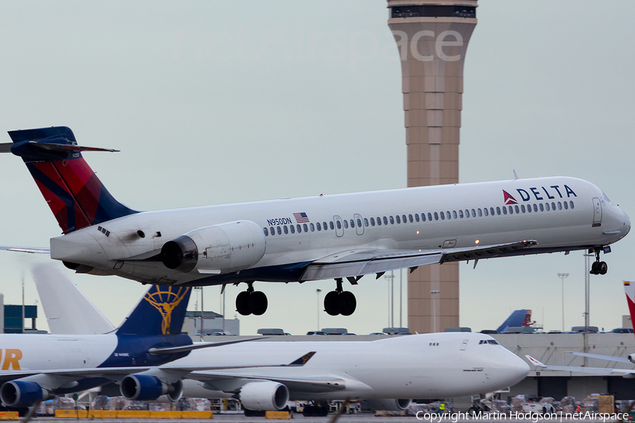 Delta Air Lines McDonnell Douglas MD-90-30 (N950DN) | Photo 97884