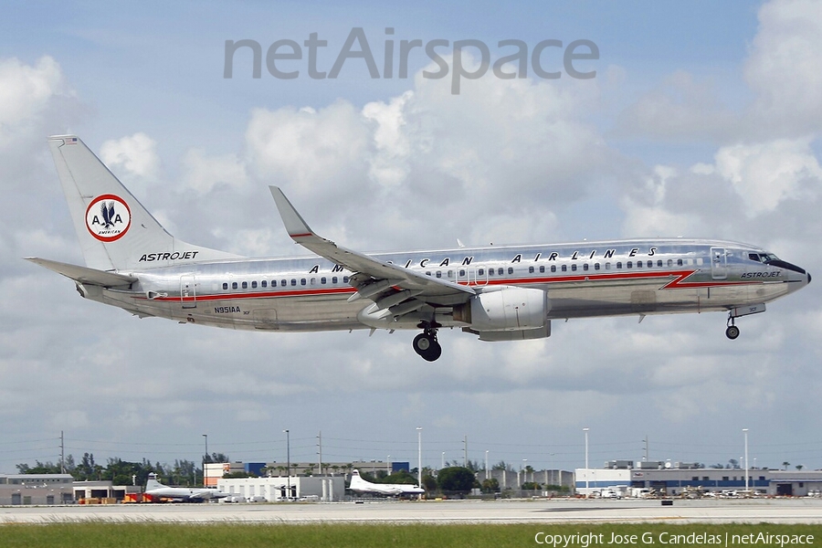 American Airlines Boeing 737-823 (N951AA) | Photo 75313