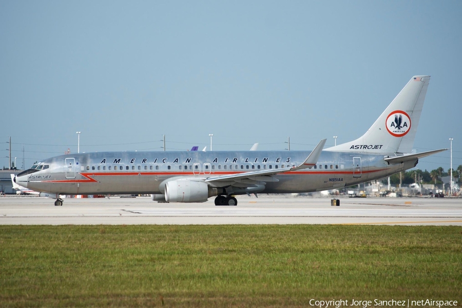 American Airlines Boeing 737-823 (N951AA) | Photo 8274