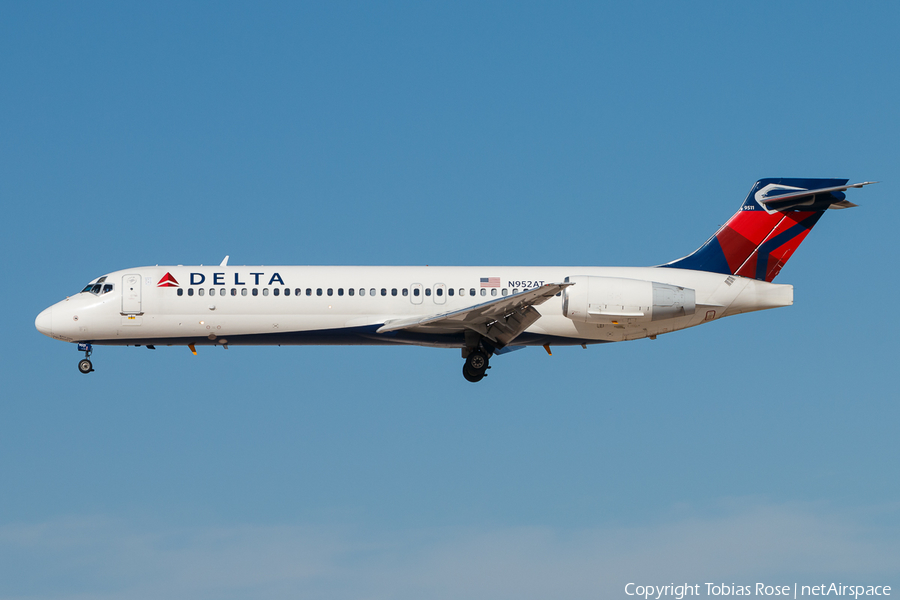 Delta Air Lines Boeing 717-2BD (N952AT) | Photo 297192