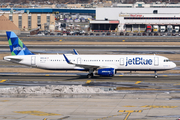 JetBlue Airways Airbus A321-231 (N952JB) at  New York - John F. Kennedy International, United States