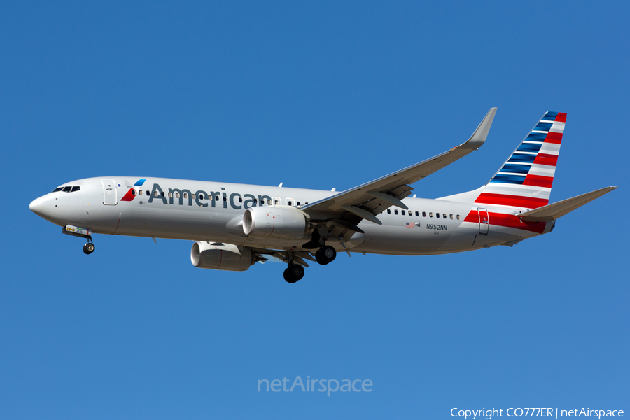 American Airlines Boeing 737-823 (N952NN) | Photo 83080
