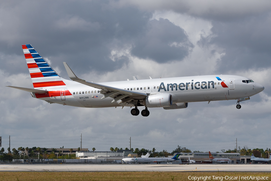 American Airlines Boeing 737-823 (N952NN) | Photo 647769