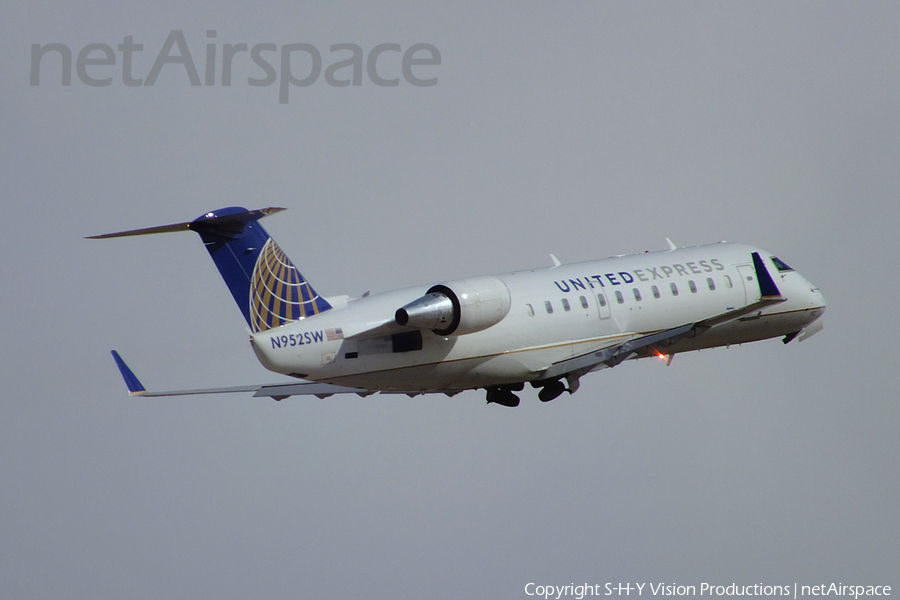 United Express (SkyWest Airlines) Bombardier CRJ-200LR (N952SW) | Photo 26827