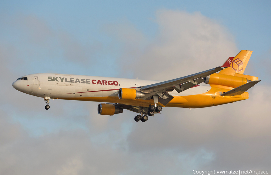 Sky Lease Cargo McDonnell Douglas MD-11F (N953AR) | Photo 135031