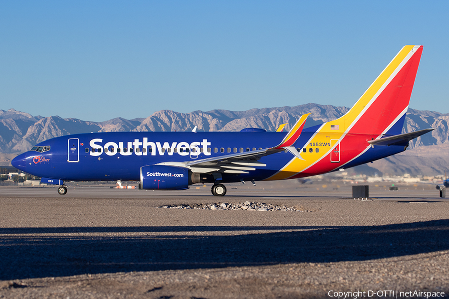 Southwest Airlines Boeing 737-7H4 (N953WN) | Photo 546779