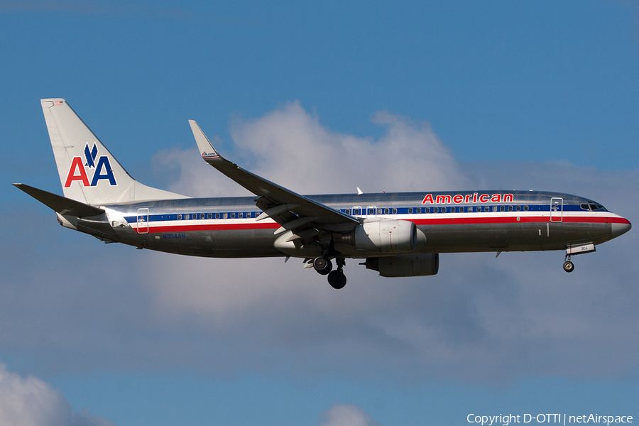 American Airlines Boeing 737-823 (N954AN) | Photo 228633