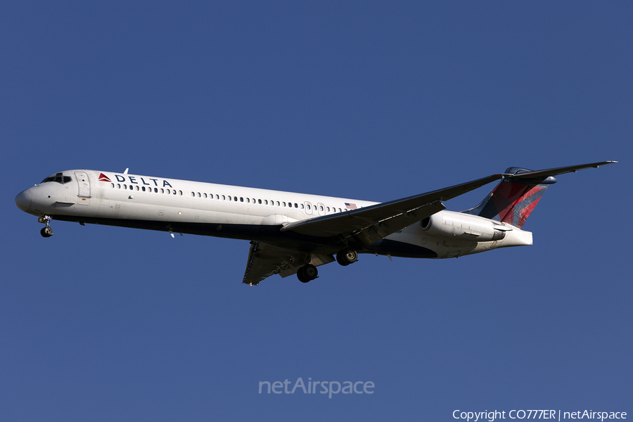 Delta Air Lines McDonnell Douglas MD-88 (N954DL) | Photo 395936