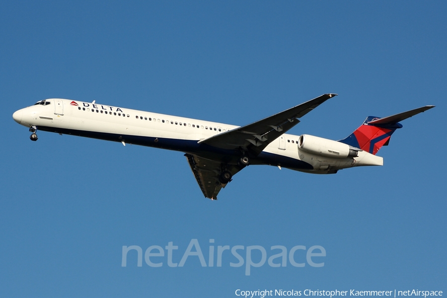 Delta Air Lines McDonnell Douglas MD-88 (N954DL) | Photo 126985