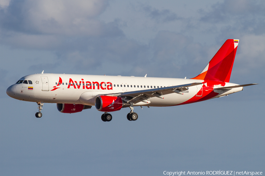 Avianca Airbus A320-214 (N955AV) | Photo 481979