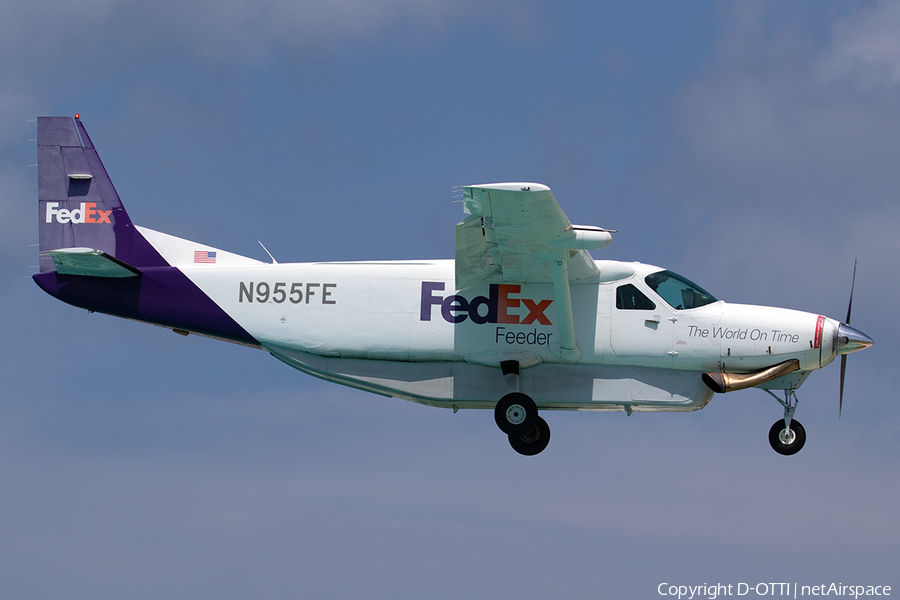 FedEx Feeder (Mountain Air Cargo) Cessna 208B Super Cargomaster (N955FE) | Photo 359710