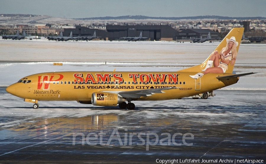 Western Pacific Airlines Boeing 737-3Y0 (N955WP) | Photo 412850