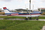 (Private) Cessna 172M Skyhawk (N9562H) at  Miami - Kendal Tamiami Executive, United States