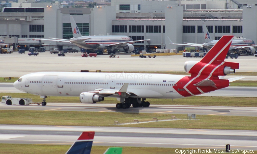 Sky Lease Cargo McDonnell Douglas MD-11CF (N956AR) | Photo 302819