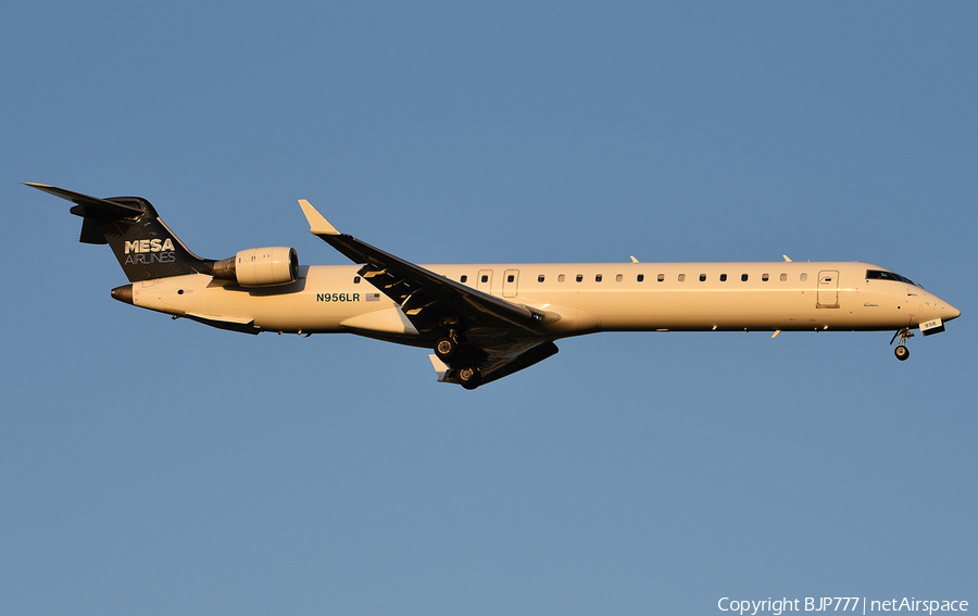 American Eagle (Mesa Airlines) Bombardier CRJ-900ER (N956LR) | Photo 442862