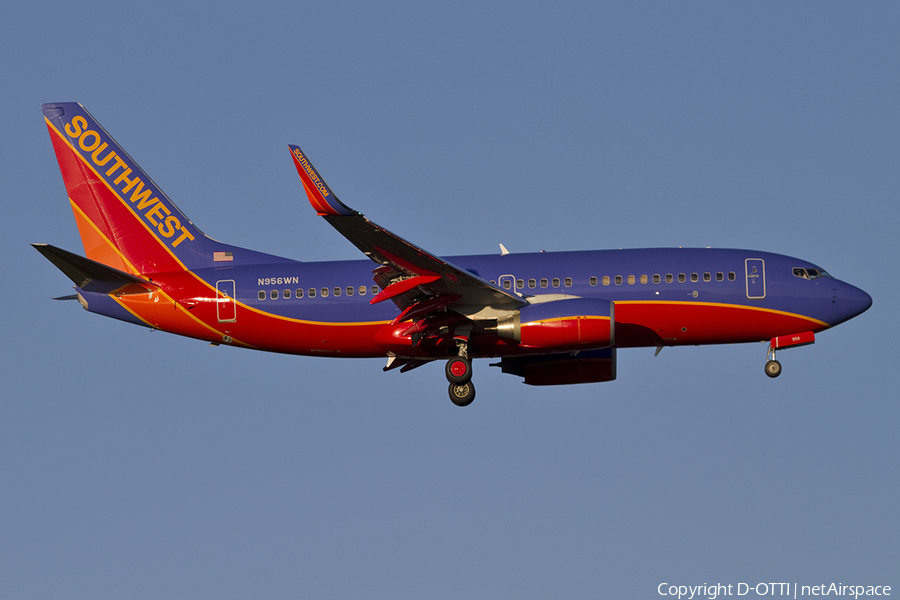 Southwest Airlines Boeing 737-7H4 (N956WN) | Photo 363730
