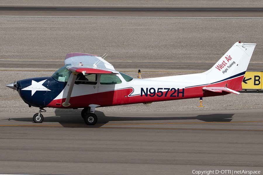 West Air Flight Training Cessna 172M Skyhawk (N9572H) | Photo 548654