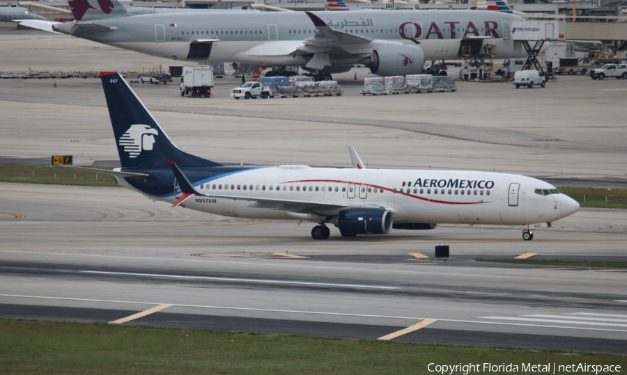 AeroMexico Boeing 737-852 (N957AM) | Photo 322757
