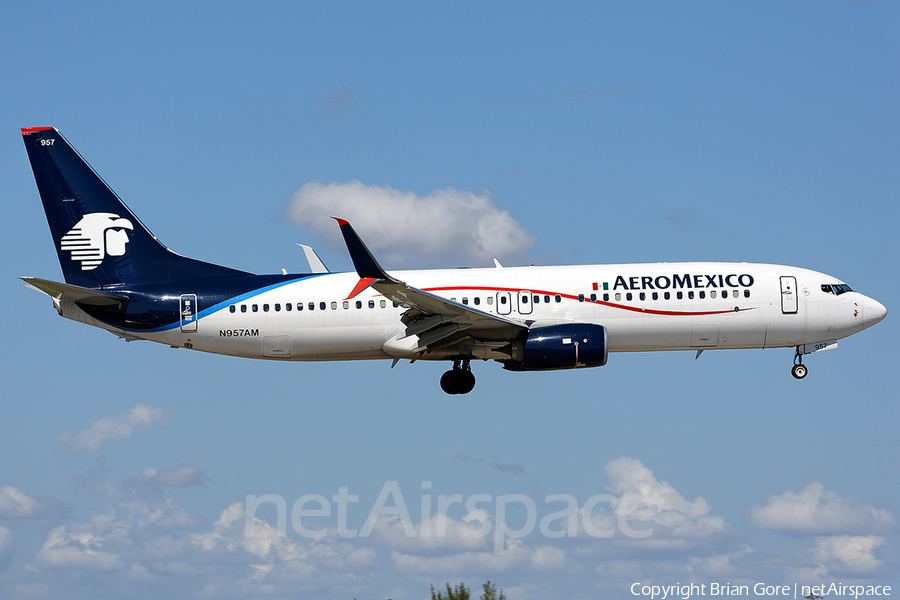AeroMexico Boeing 737-852 (N957AM) | Photo 90900