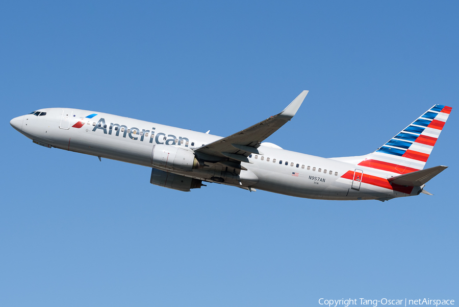 American Airlines Boeing 737-823 (N957AN) | Photo 491909