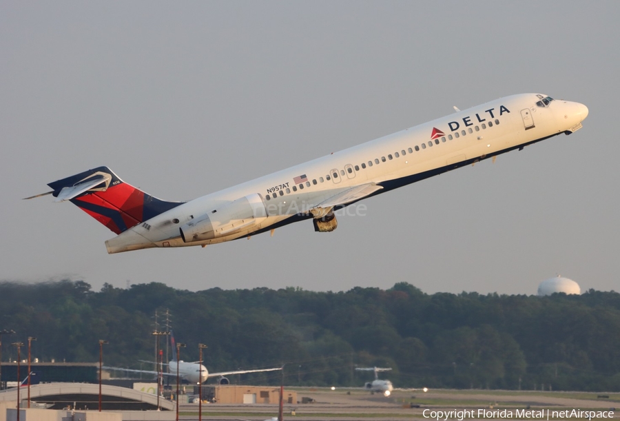 Delta Air Lines Boeing 717-2BD (N957AT) | Photo 675294