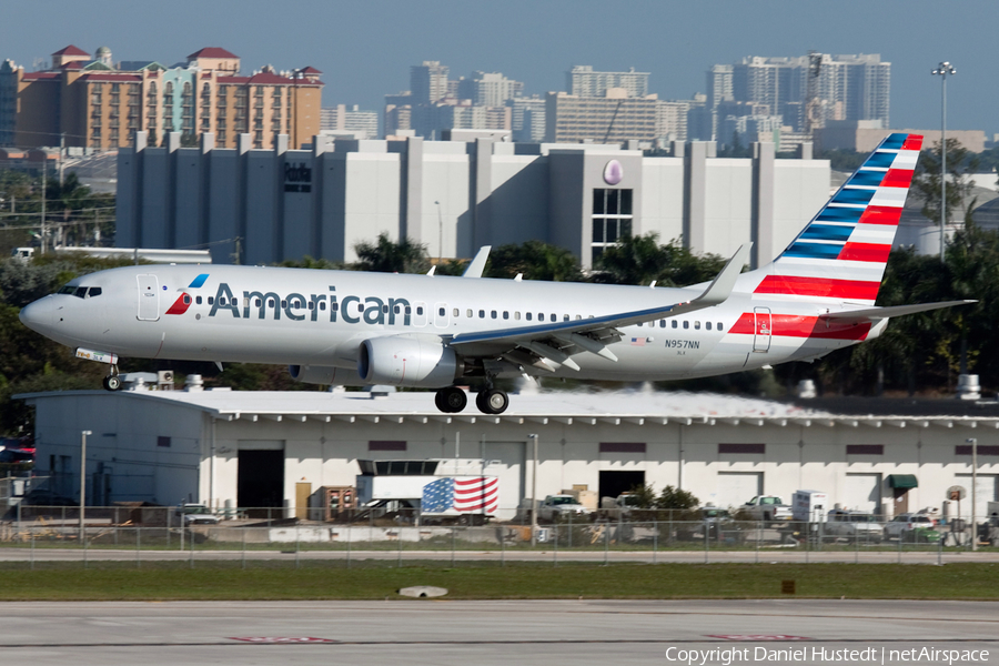 American Airlines Boeing 737-823 (N957NN) | Photo 518560