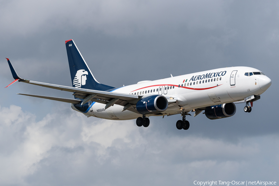 AeroMexico Boeing 737-852 (N958AM) | Photo 458791