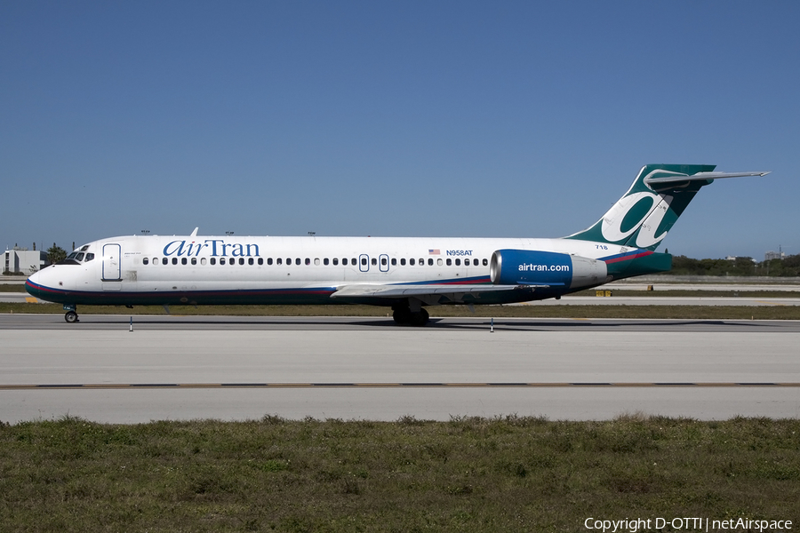 AirTran Airways Boeing 717-2BD (N958AT) | Photo 430139