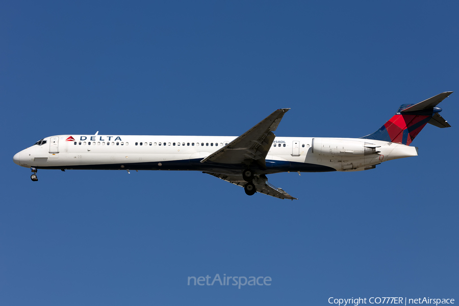 Delta Air Lines McDonnell Douglas MD-88 (N958DL) | Photo 289604