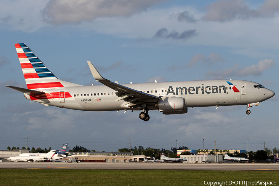 American Airlines Boeing 737-823 (N958NN) | Photo 138778