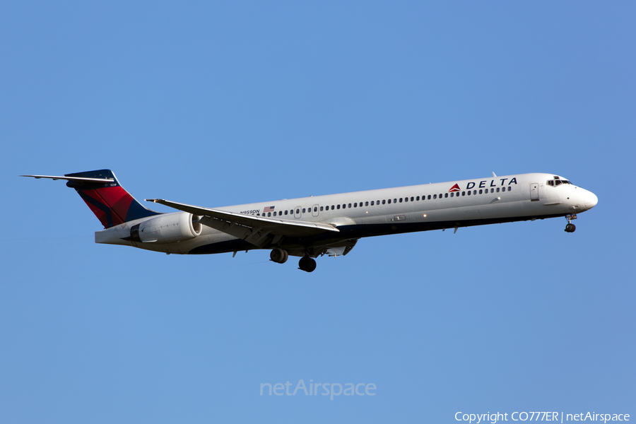 Delta Air Lines McDonnell Douglas MD-90-30 (N959DN) | Photo 139876