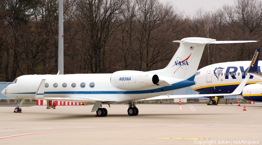 NASA Gulfstream G-V (N95NA) | Photo 440640