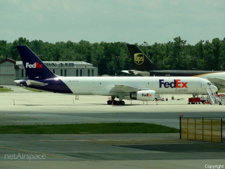 FedEx Boeing 757-236(SF) (N960FD) | Photo 512895