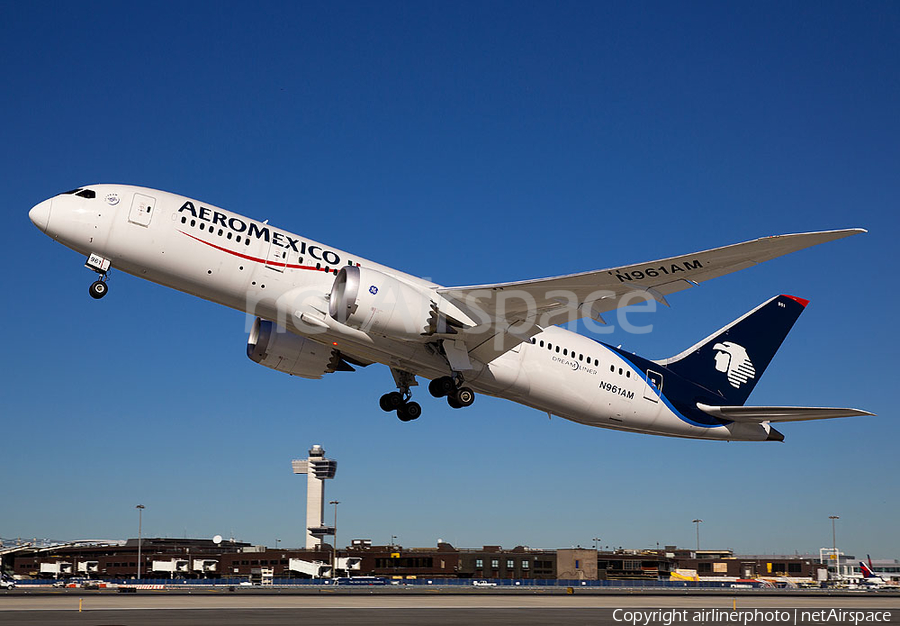 AeroMexico Boeing 787-8 Dreamliner (N961AM) | Photo 39804