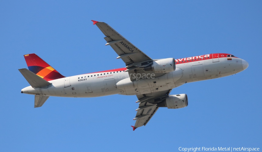 Avianca Airbus A320-214 (N961AV) | Photo 323335