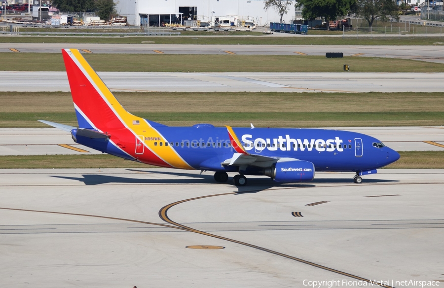 Southwest Airlines Boeing 737-7H4 (N961WN) | Photo 323348