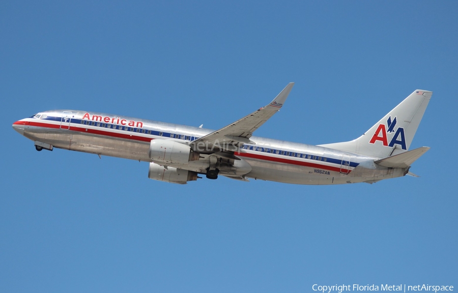 American Airlines Boeing 737-823 (N962AN) | Photo 323349