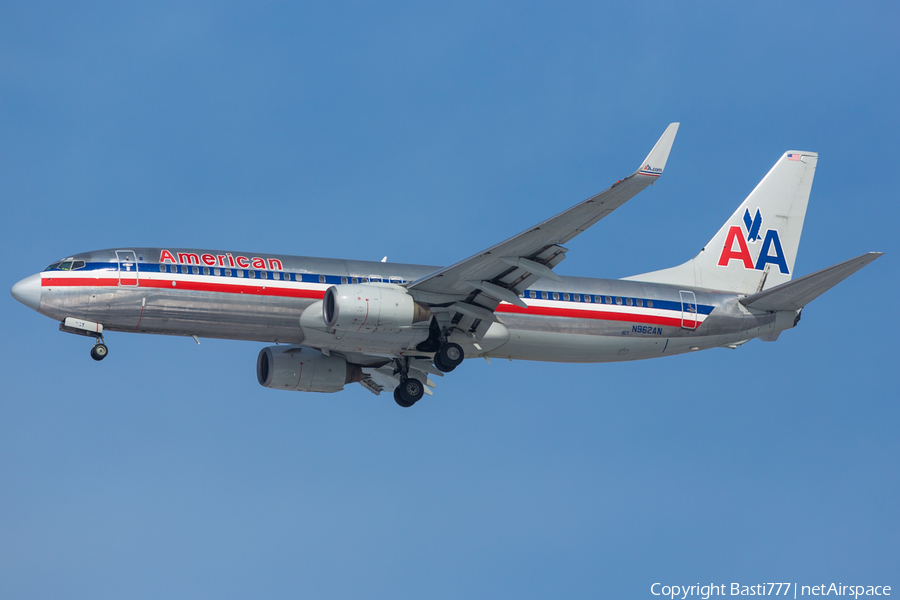 American Airlines Boeing 737-823 (N962AN) | Photo 66784