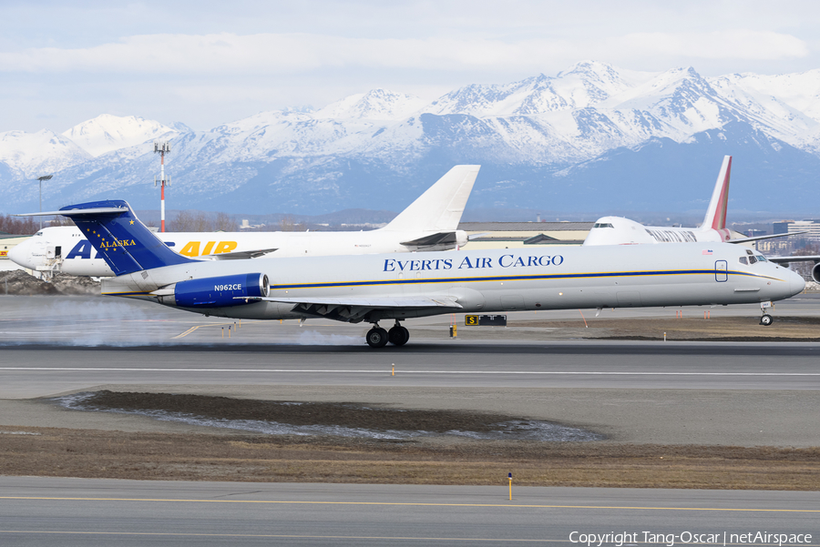 Everts Air Cargo McDonnell Douglas MD-83(SF) (N962CE) | Photo 547896