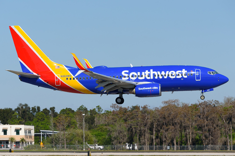 Southwest Airlines Boeing 737-7H4 (N962WN) at  Ft. Myers - Southwest Florida Regional, United States